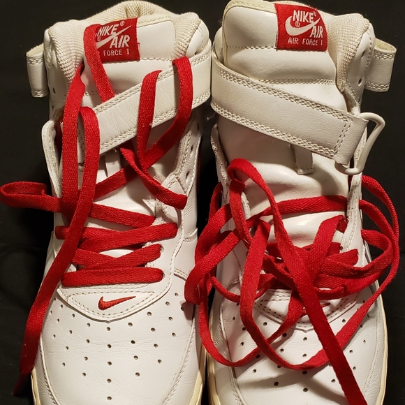 Nike Air Force 1 - Picture 4 of 5